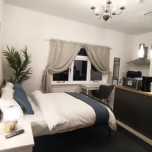  Apartment Fulforth St Studio Apartments